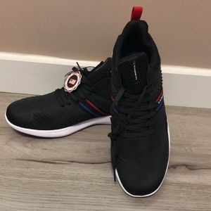 G.H.Bass & Co. NWOT Men’s Size 10 Sneakers